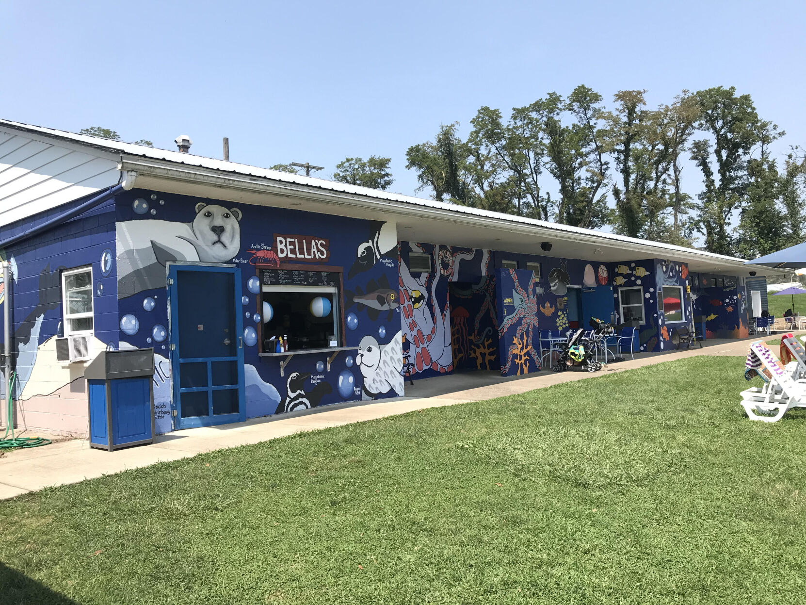 Murals, Sel, Entire Wall.jpg